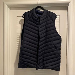 Lulu lemon men’s puffer vest. New without tags.